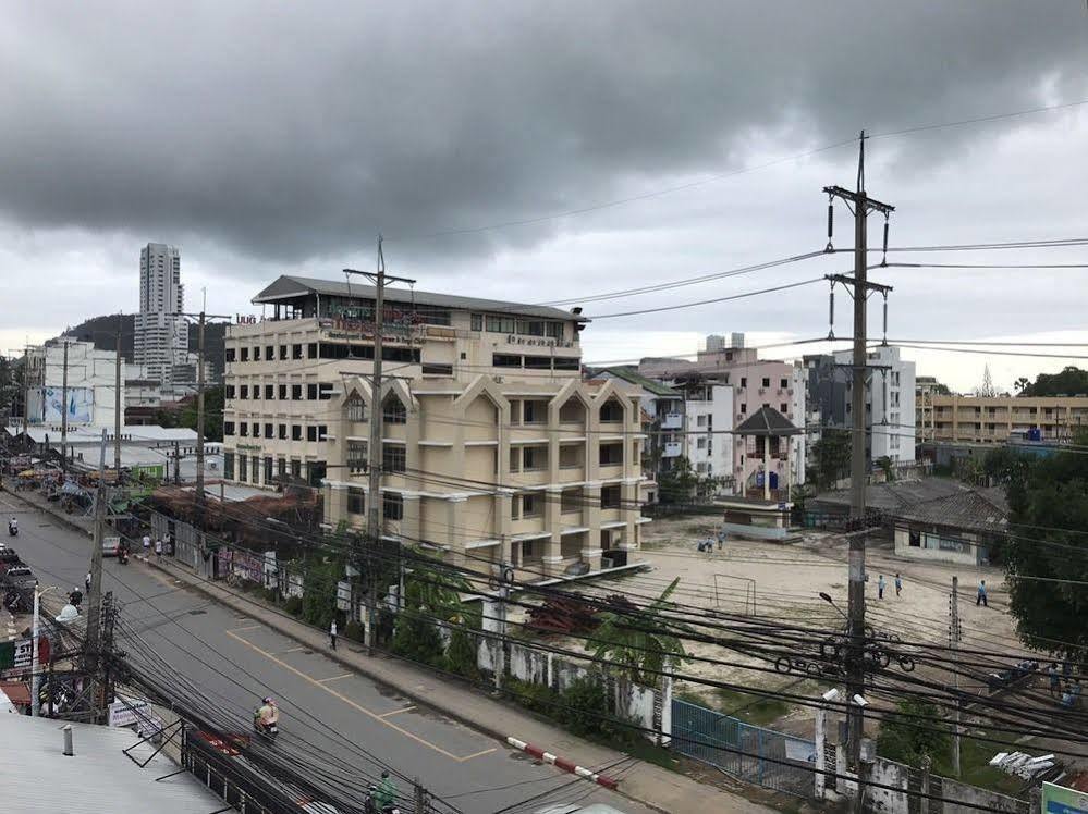 Hotel Centre Point Patong Esterno foto